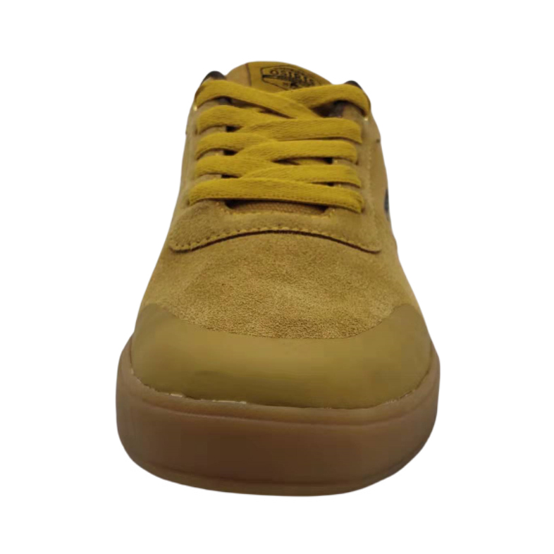 Suede & Oxford Fabric Upper Board Shoes with Tpr Outsole in Retro Look (2)