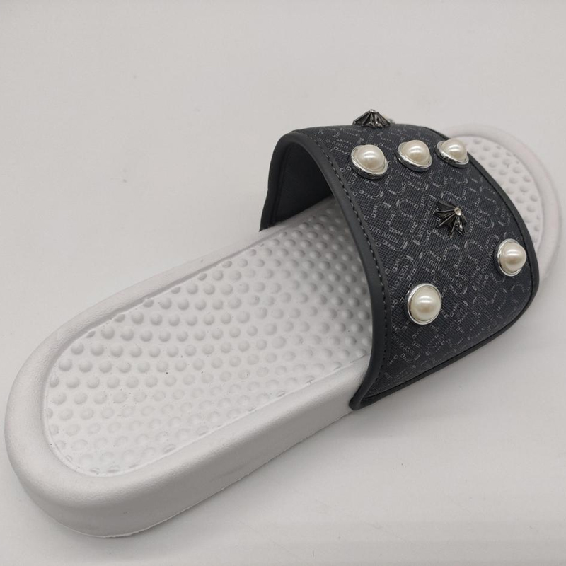 2021-New-Summer-Indoor-Outdoor-Home-Ladies-Flat-Sandals-Fashion-Good-Quality-Slippers-Women-Beach-Slides-With-Pearl3